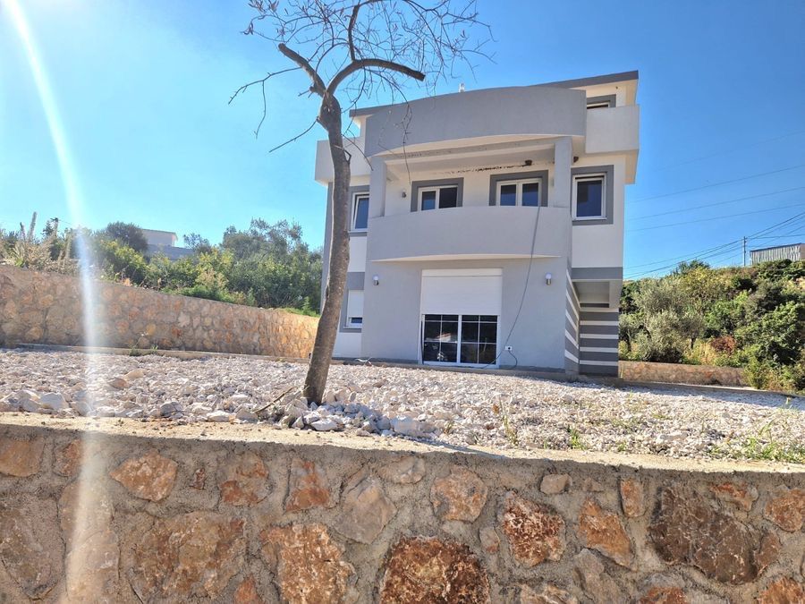 Luxury home in Dobra Voda 3