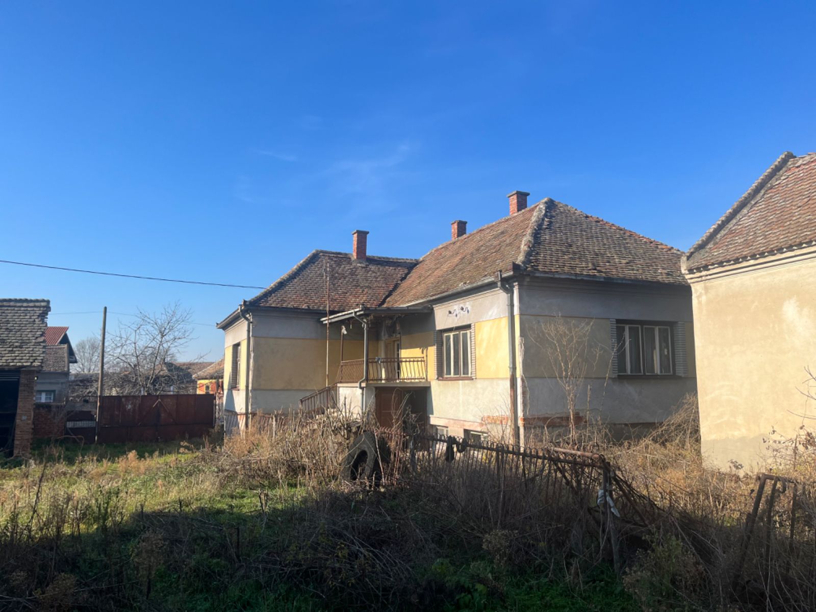 Prodaja Kuća, 2000m2, 16.000€ Lučica Indomio.rs