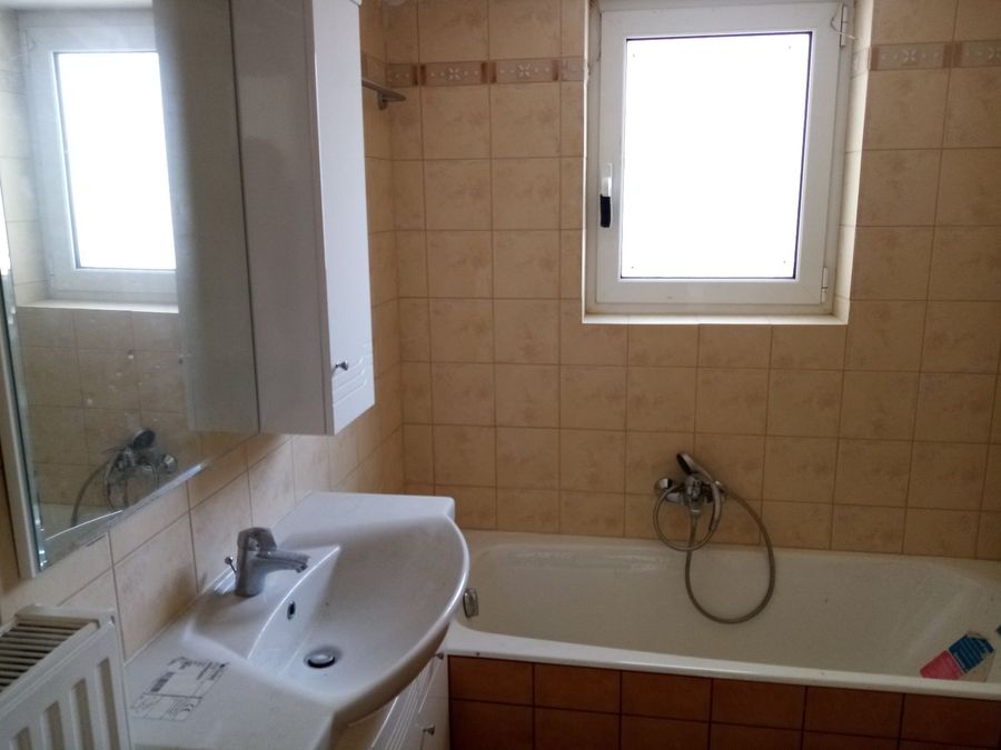 Photo 287477739