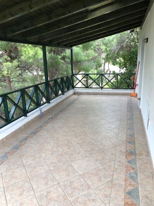 House Center