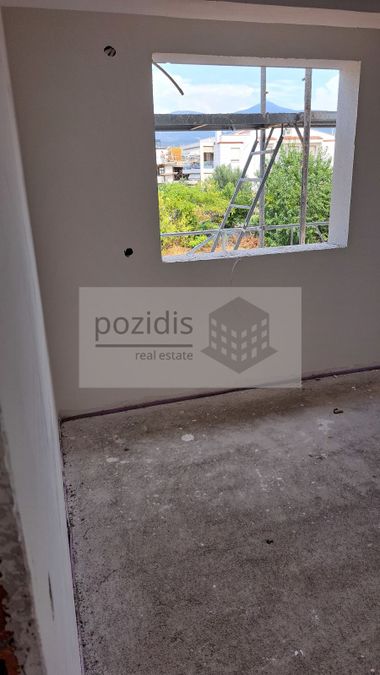 Photo 294136581