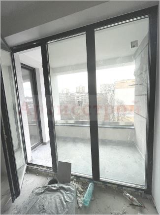 Снимка 296382204