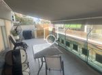 Photo 303391656