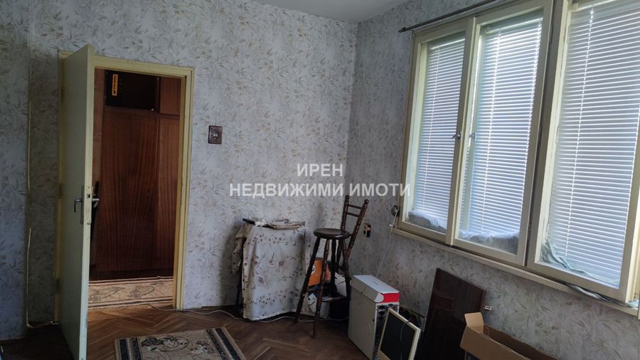 Снимка 305347485