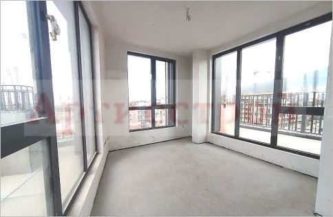 Снимка 305853021