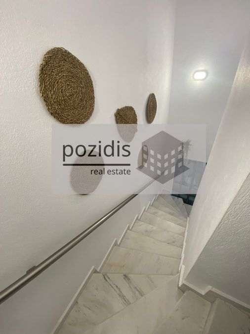 Photo 307052814