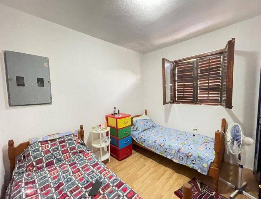 Detached House, Sutomore 5