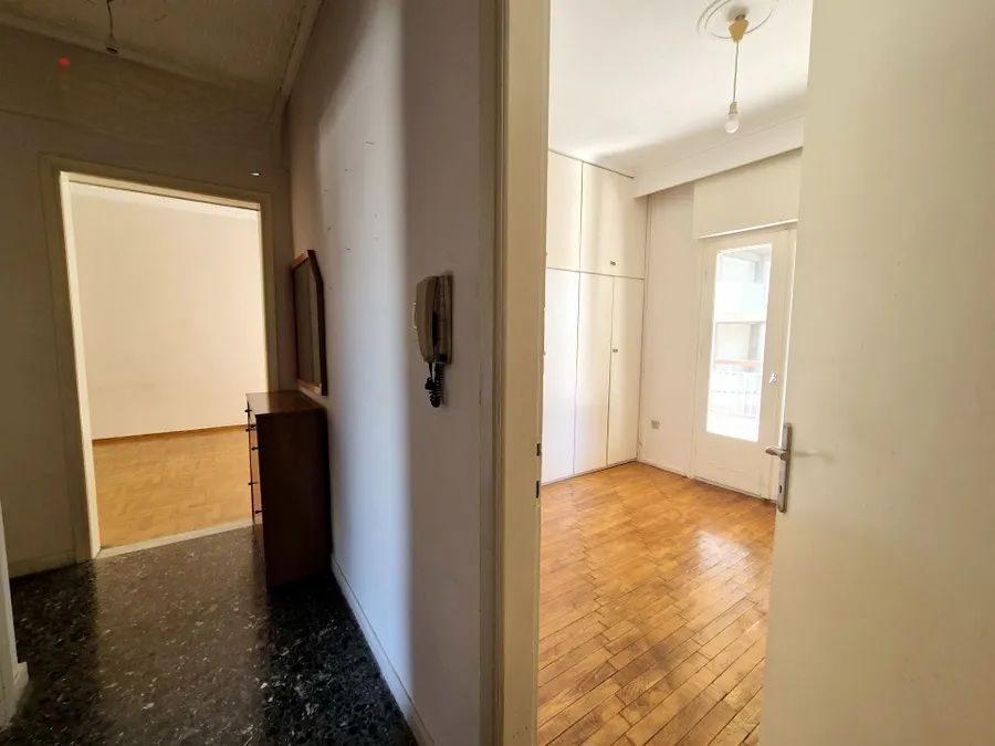 Снимка 307617804