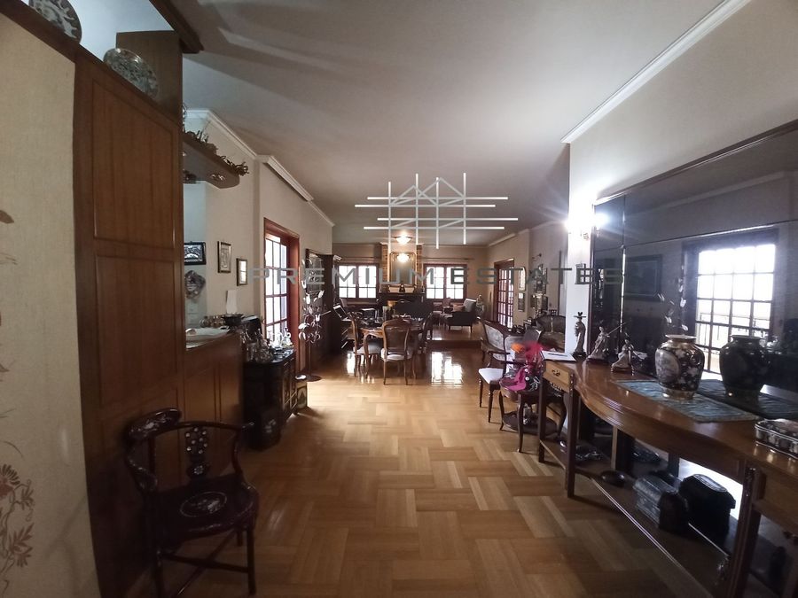 Photo 309165945