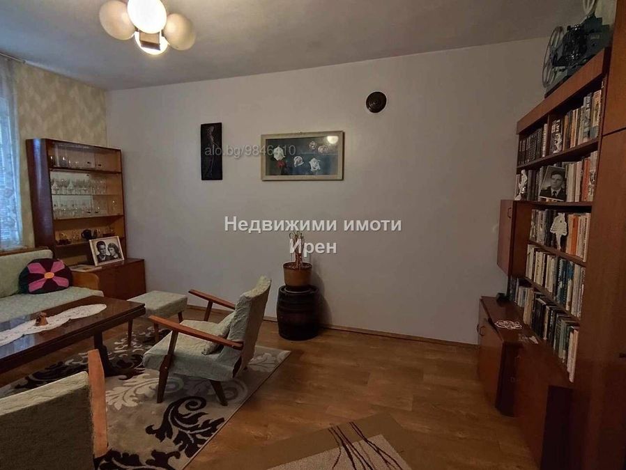 Снимка 310834746