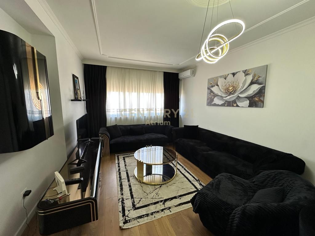 Apartament në shitje Oxhaku