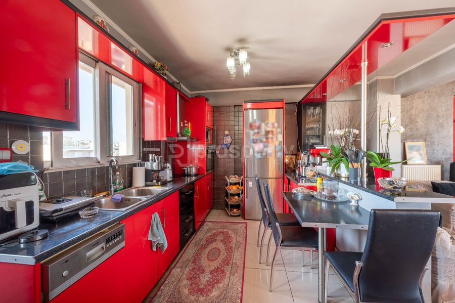 Mεζονέτα στον Πειραιά - Εικόνα 4