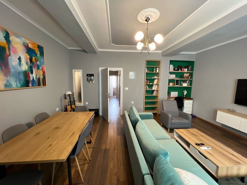 Vilë në shitje Shkolla e Baletit