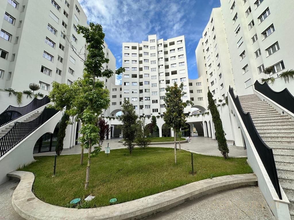 Apartament në shitje Ish-Fusha e Aviacionit