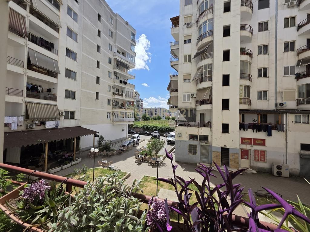 Apartament në shitje Yzberisht