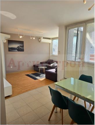 Снимка 316725600