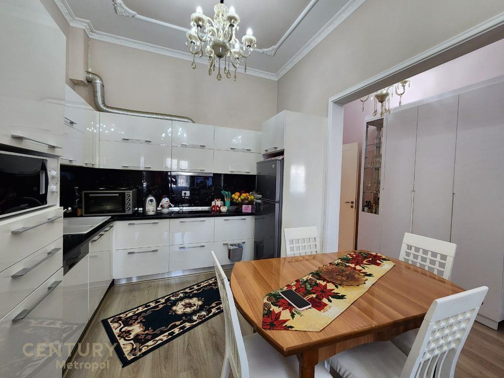 Apartament me qira Kopshti Botanik