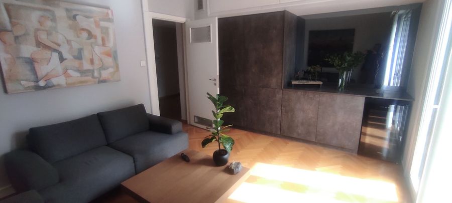 صورة فوتوغرافية 317539416