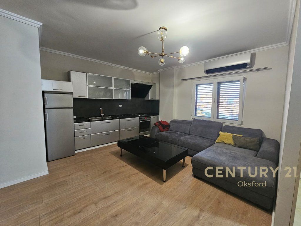 Apartament në shitje 21 Dhjetori