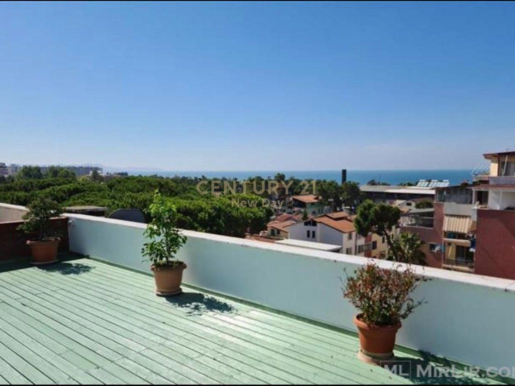 Apartament në shitje Golem