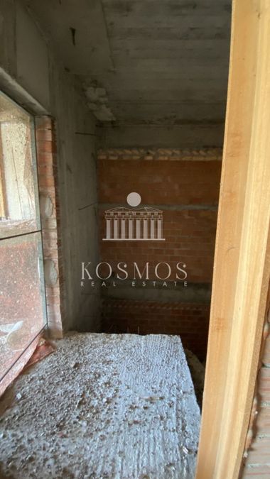 Photo 318919869