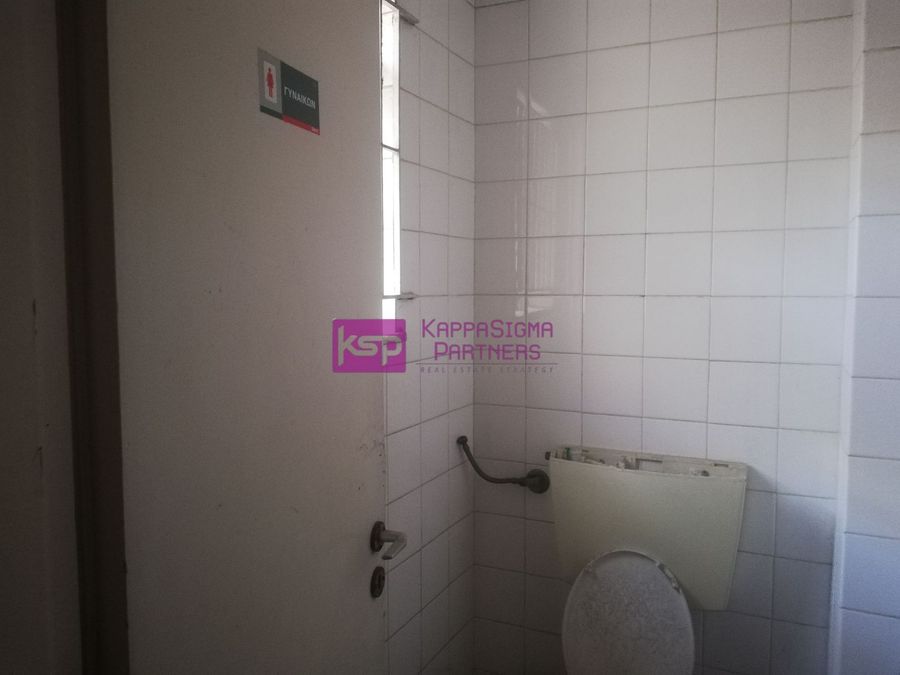 Photo 320425086