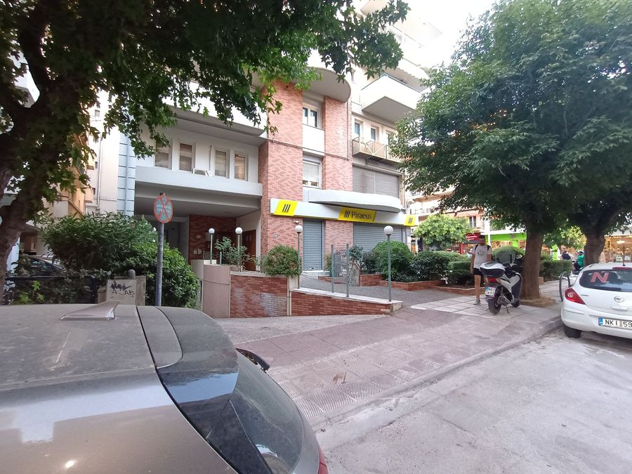 Photo 320704560