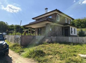Μονοκατοικία προς πώληση Lyulin (Pernik) 200 τ.μ. 3 Υπνοδωμάτια