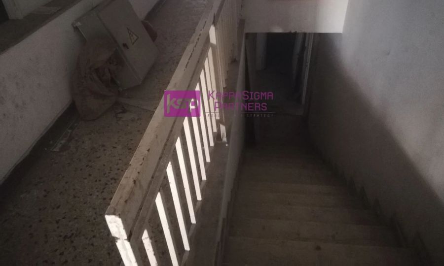 Photo 320780730