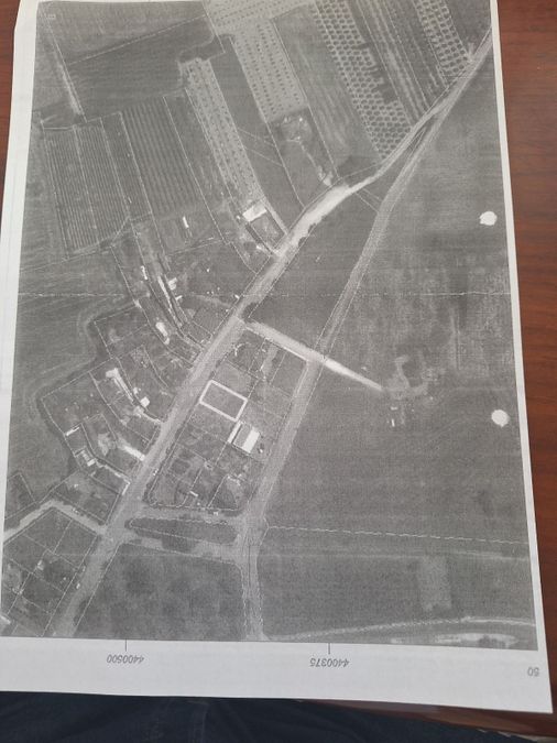 Photo 320877837