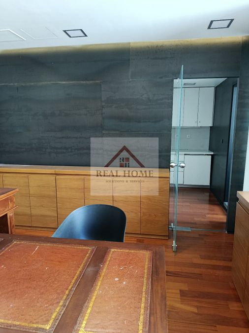 Photo 320898363