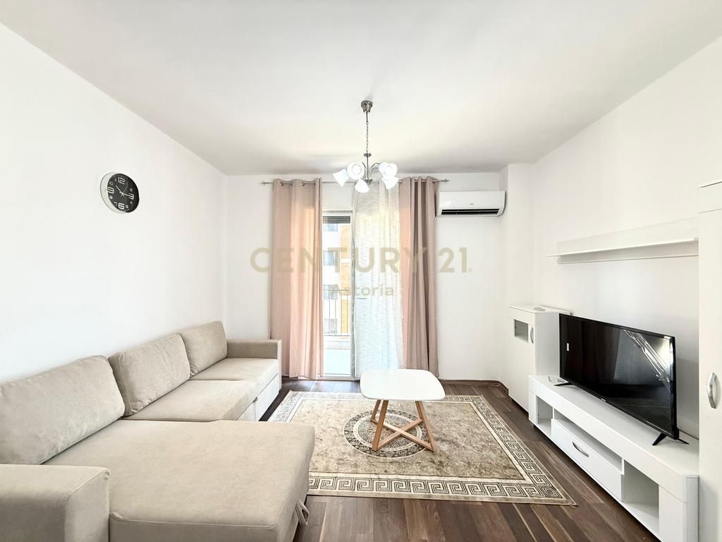 Apartament me qira Astiri