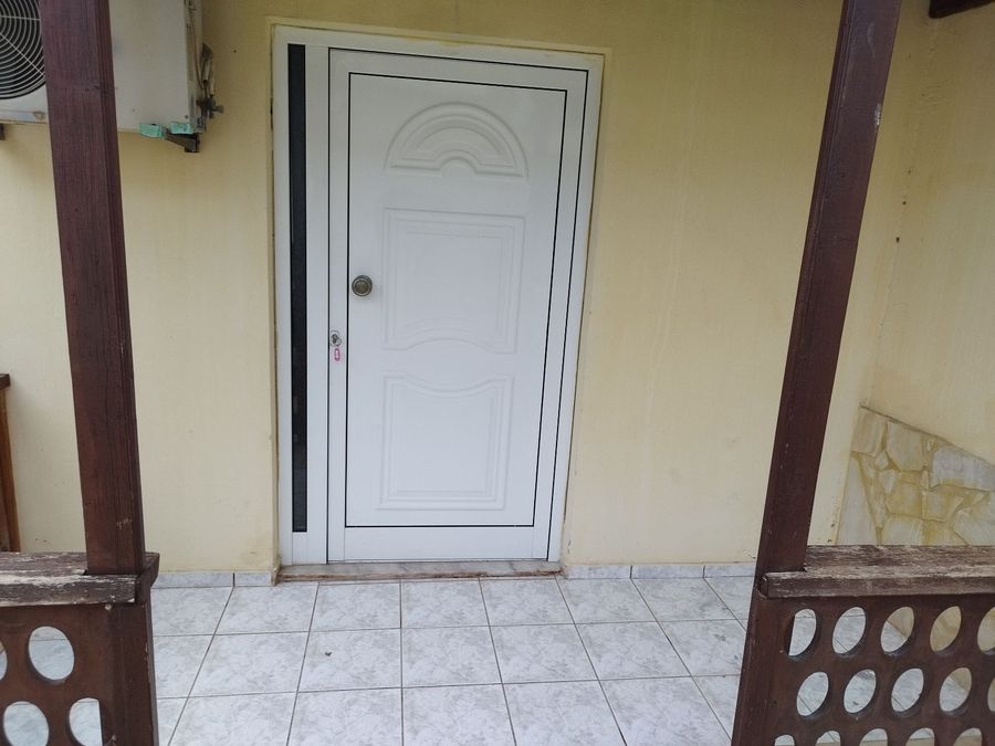 Photo 321239562