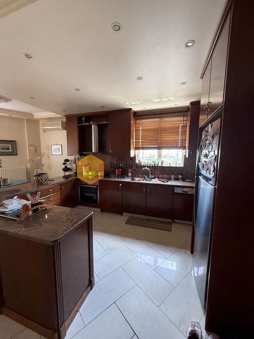 Γκαρσονιέρα στον Πειραιά