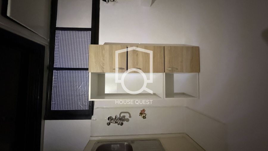 Photo 322356780
