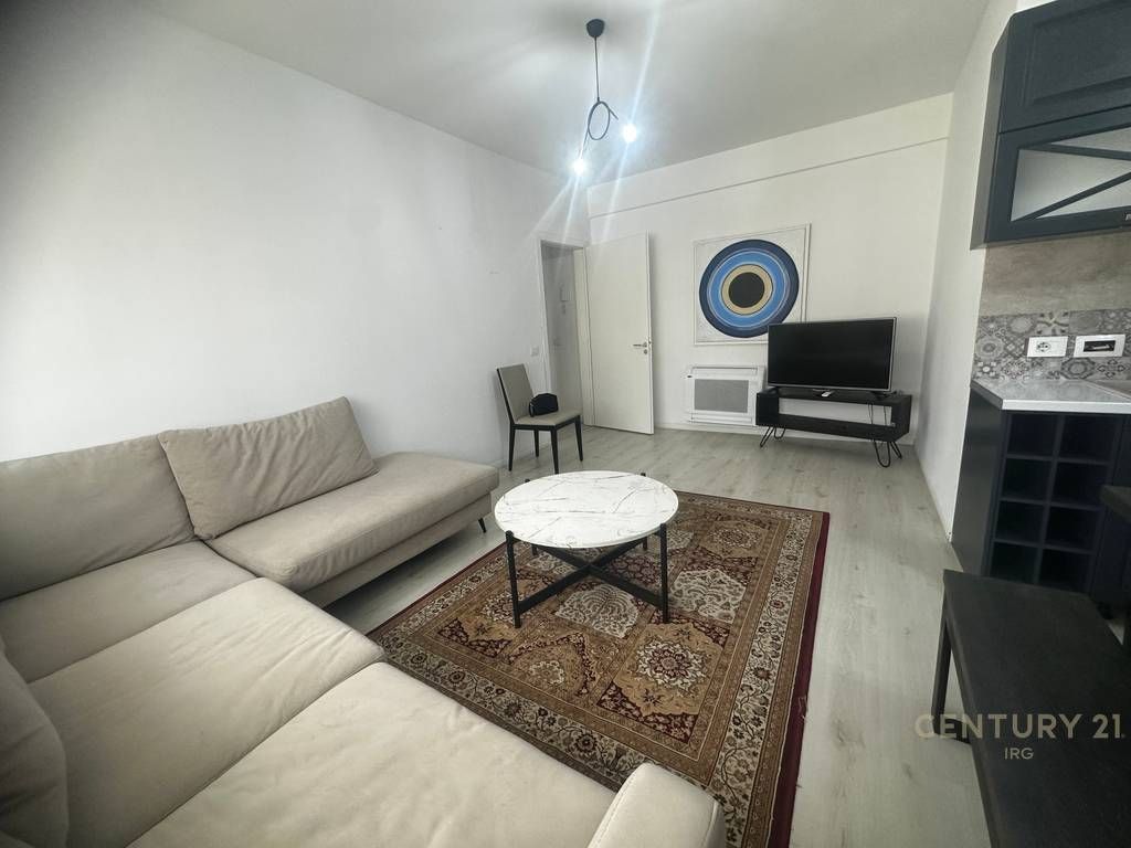 Apartament me qira Xhamlliku