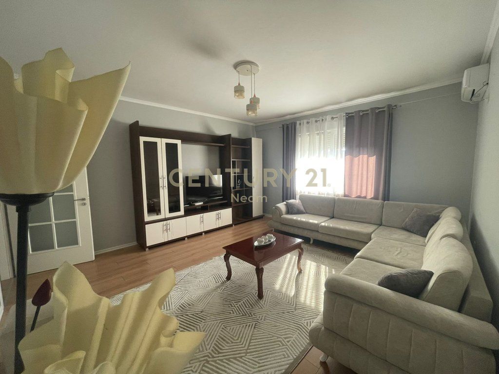 Apartament me qira Kopshti Botanik