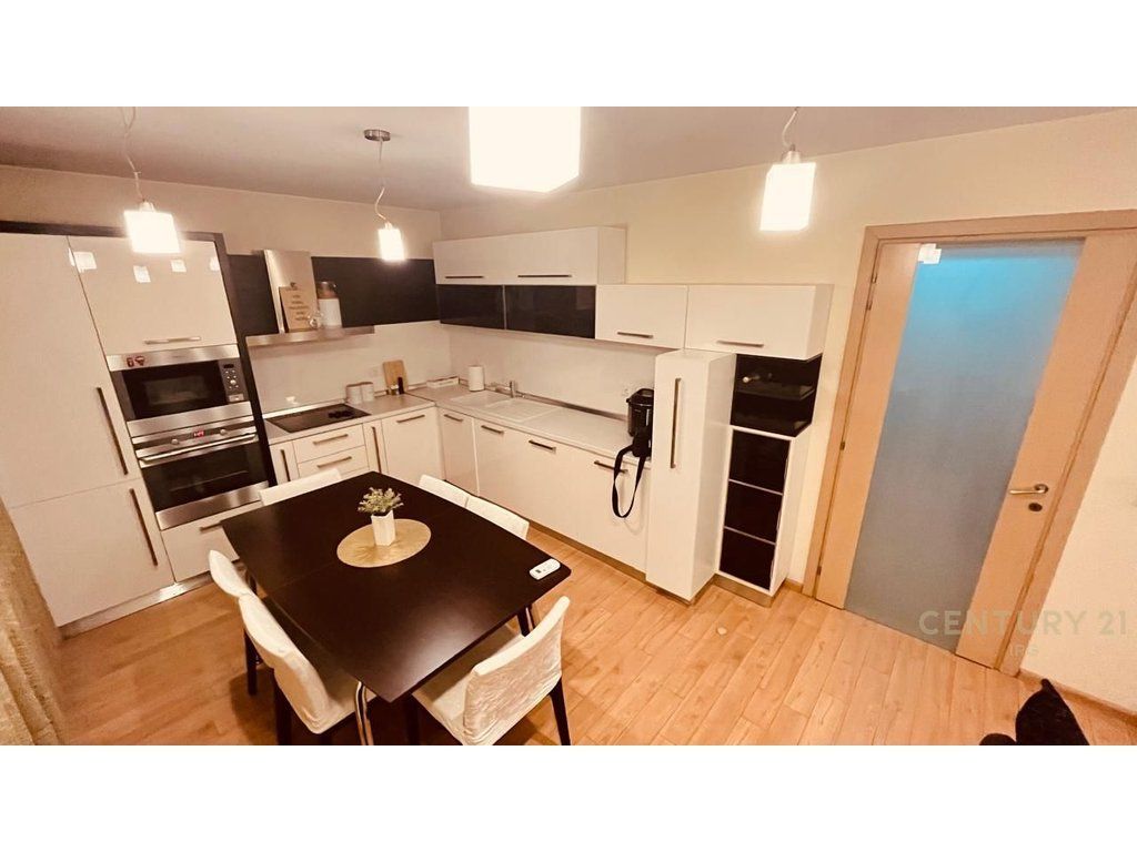 Apartament me qira Rr. Myslym Shyri