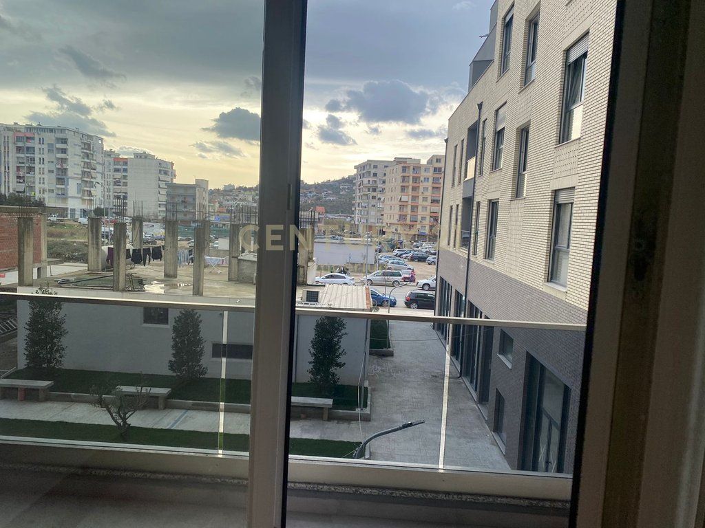 Apartament në shitje Astiri