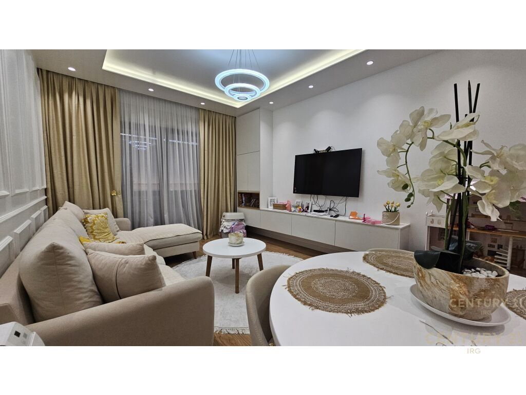 Apartament në shitje Ish-Fusha e Aviacionit