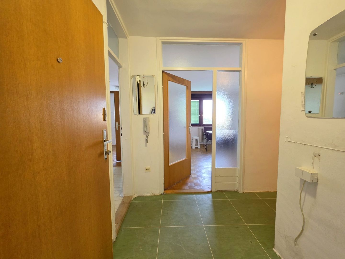 Stan 42 m2 na prodaju Sarajevo - Novi grad, Dobrinja 1 photo 2