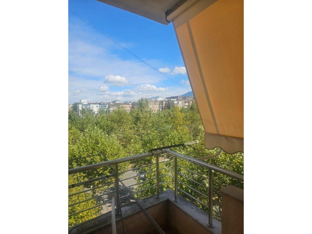 Apartament në shitje Materniteti i Ri