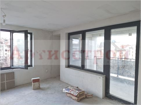 Снимка 323539119