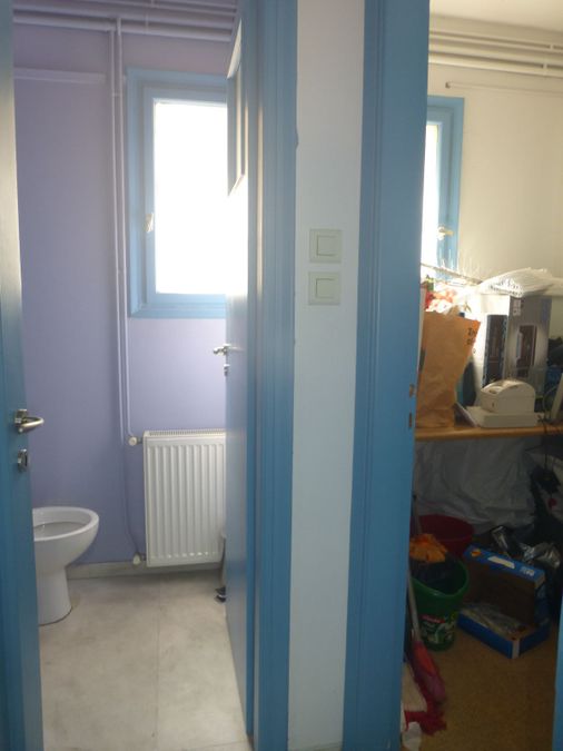 Photo 323908698