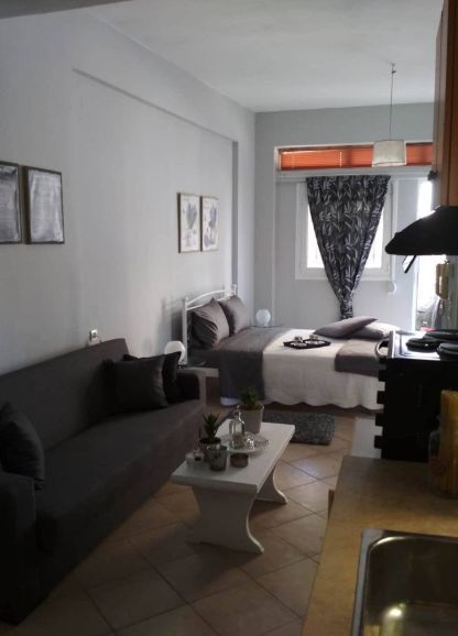 Photo 324783477