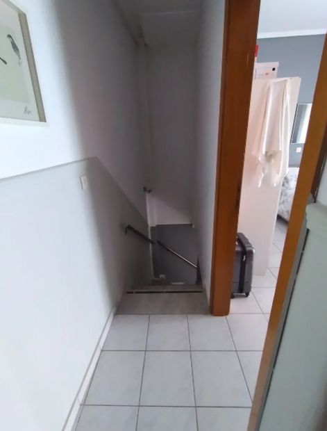 Photo 325106280