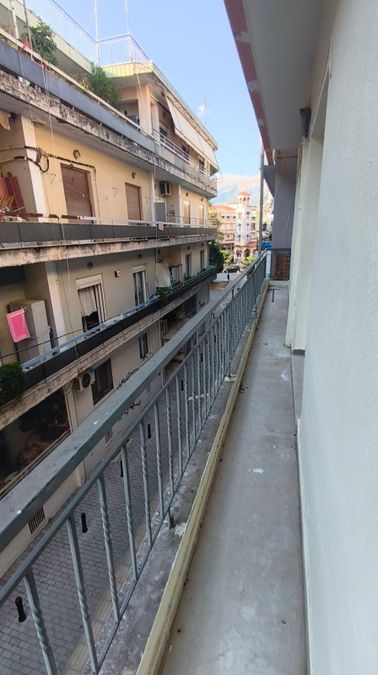 Photo 325164522