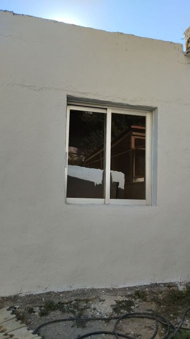 Photo 325391055
