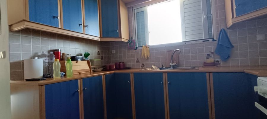 Photo 325423932