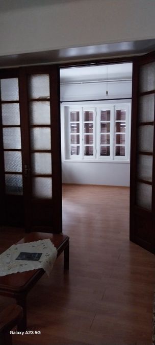 Photo 325534452